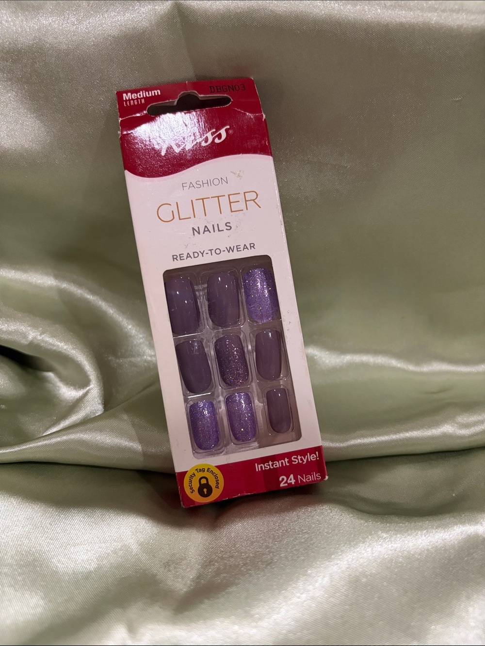 Kiss Fashion Glitter Ready-to-Wear Press-On Nails — Lavender Purple